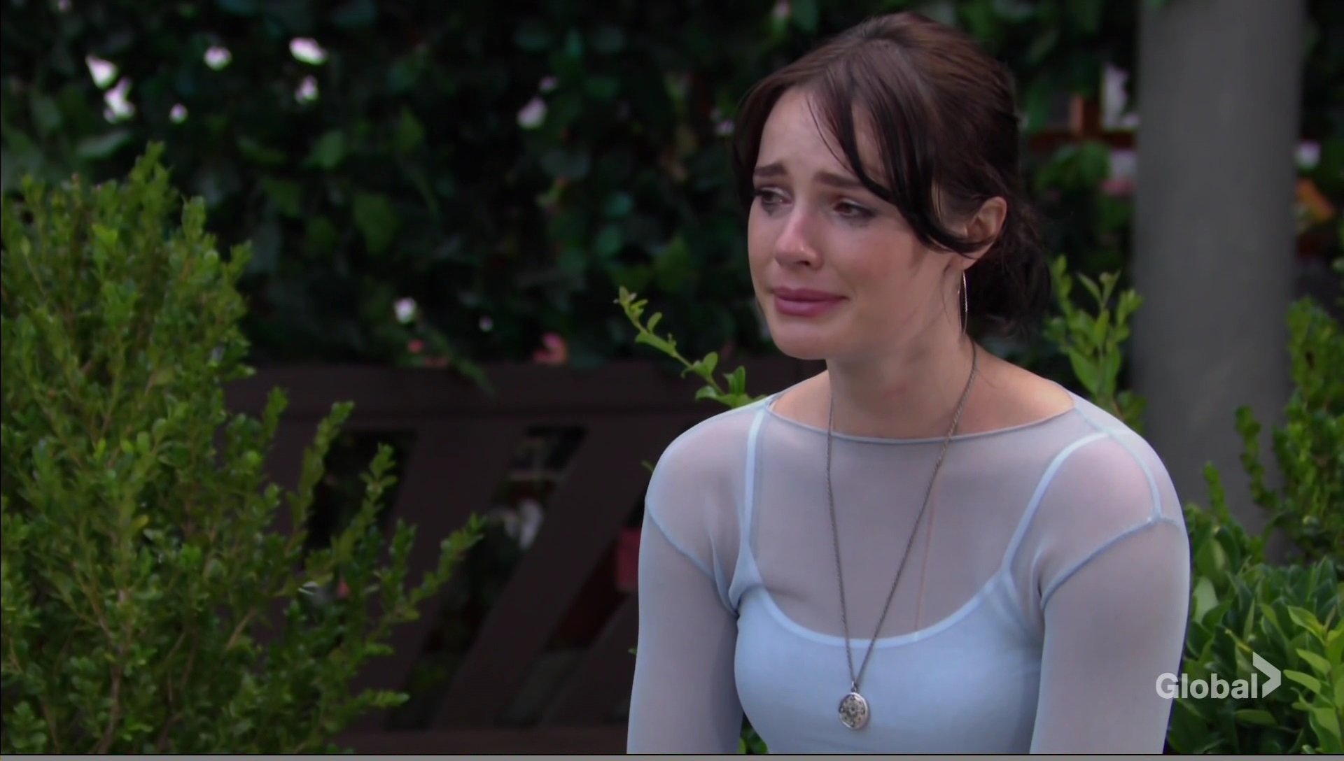 tessa cries  young and restless