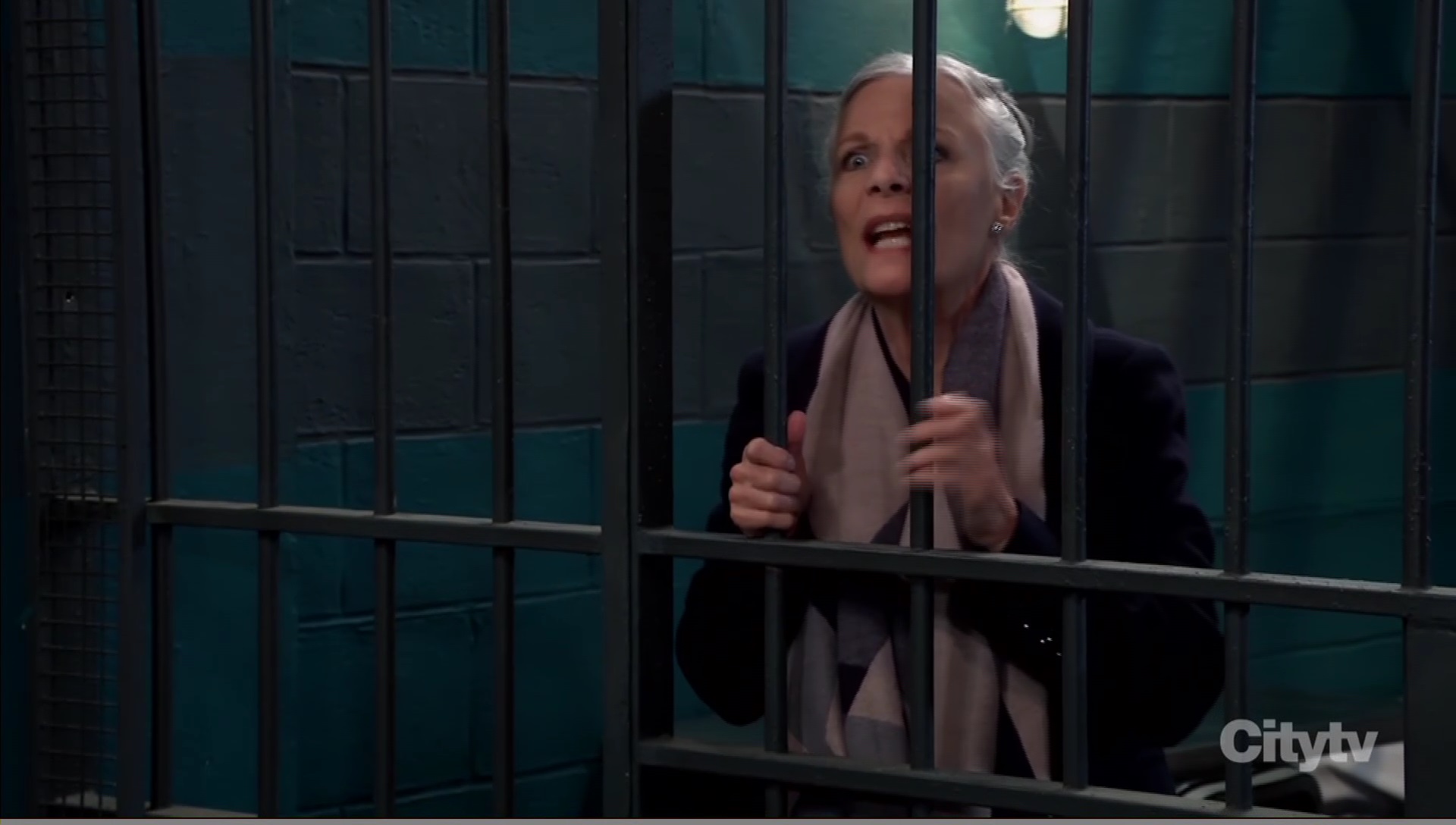 tracy yells from behind bars general hospital