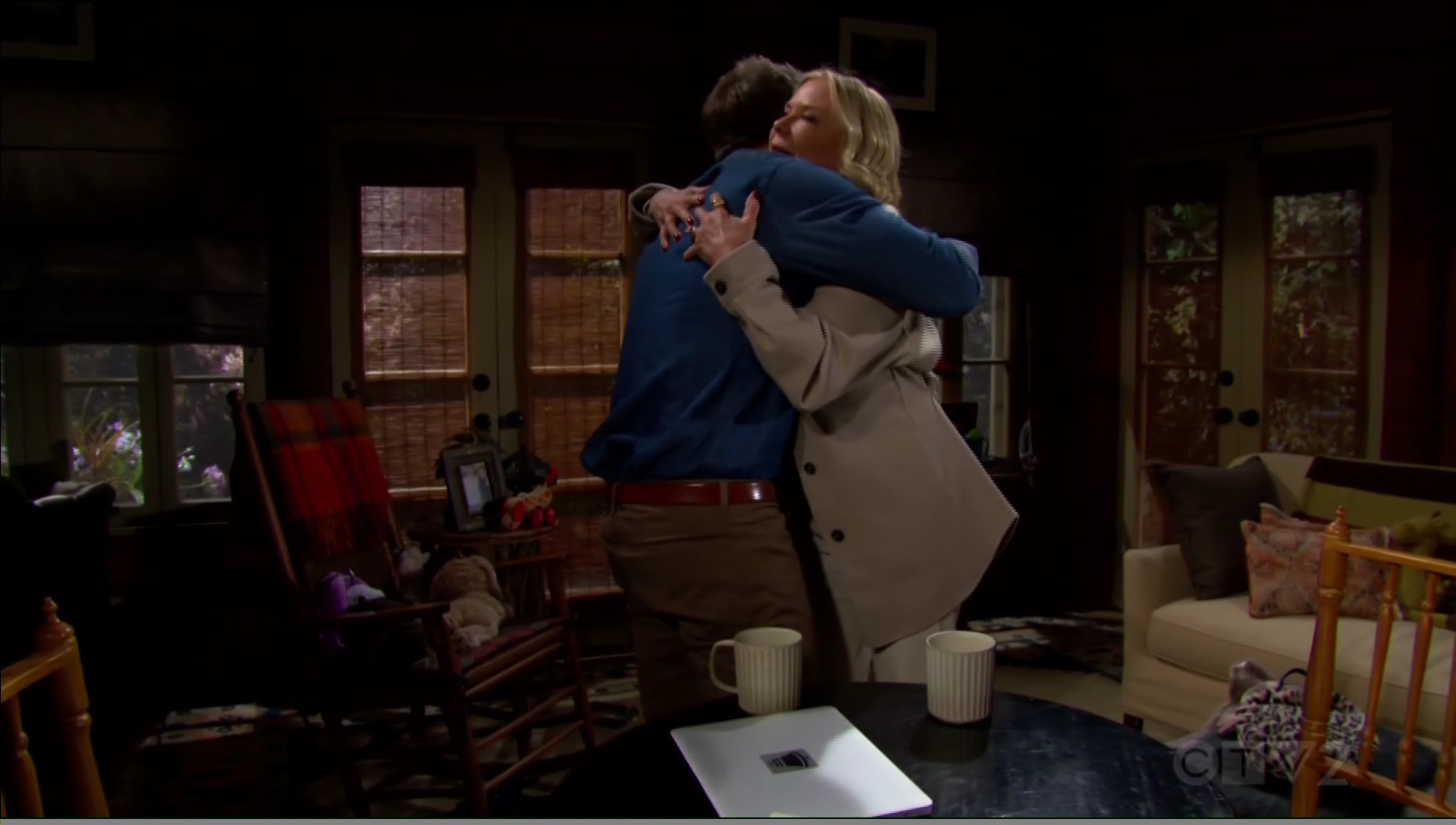 brooke hugs liam thanks bold and beautiful cbs soapsspoilers