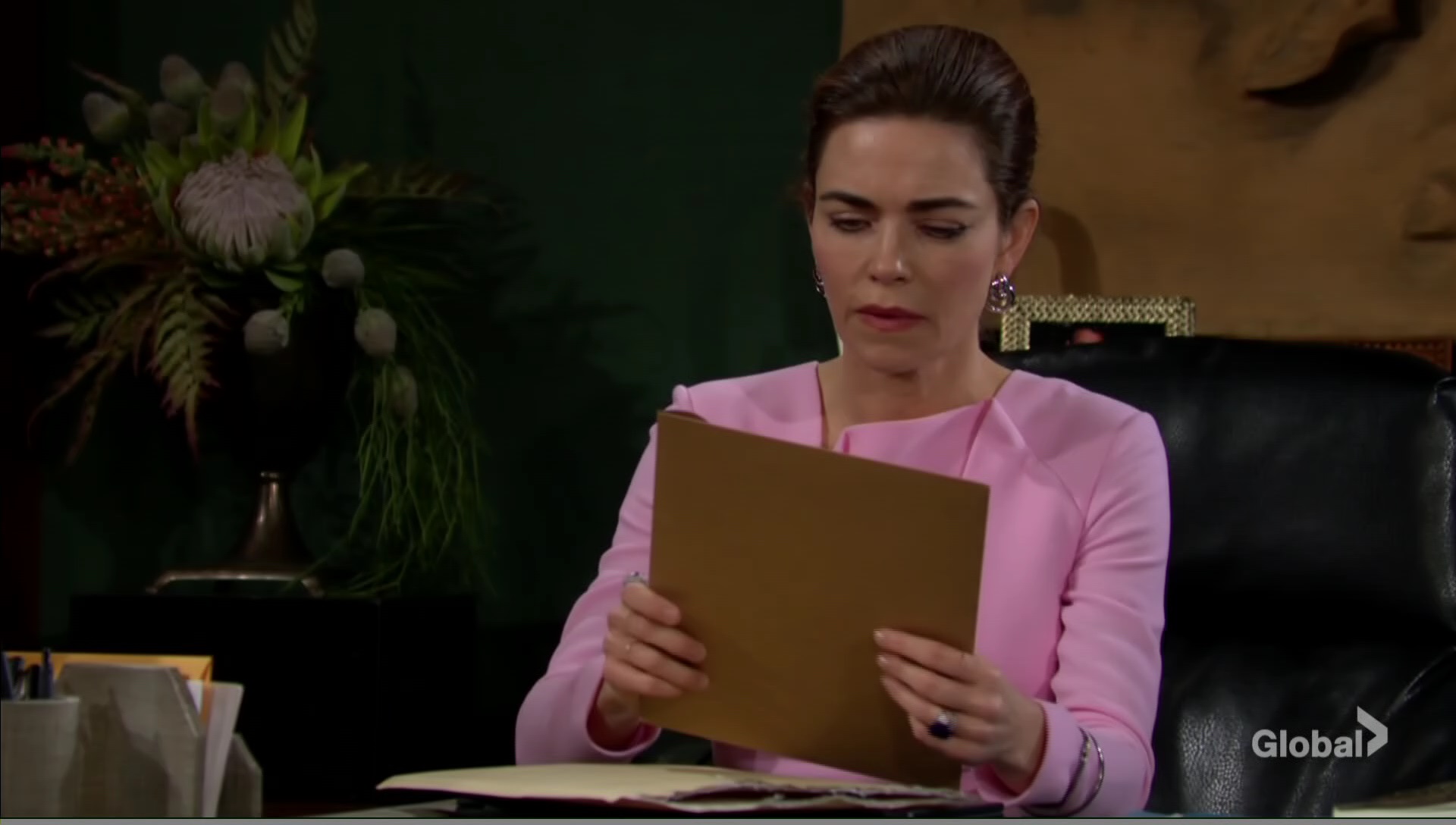 vicky reads docs about ashland lies young and restless cbs soapsspoilers
