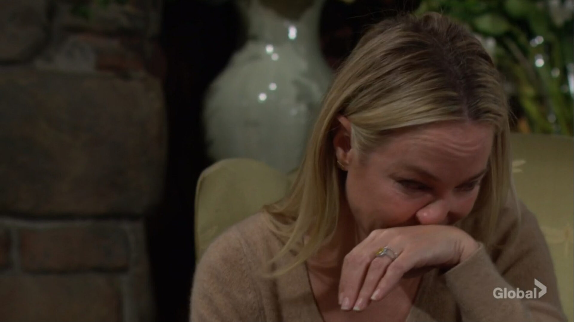 sharon learns rey heart attack soapsspoilers young and restless