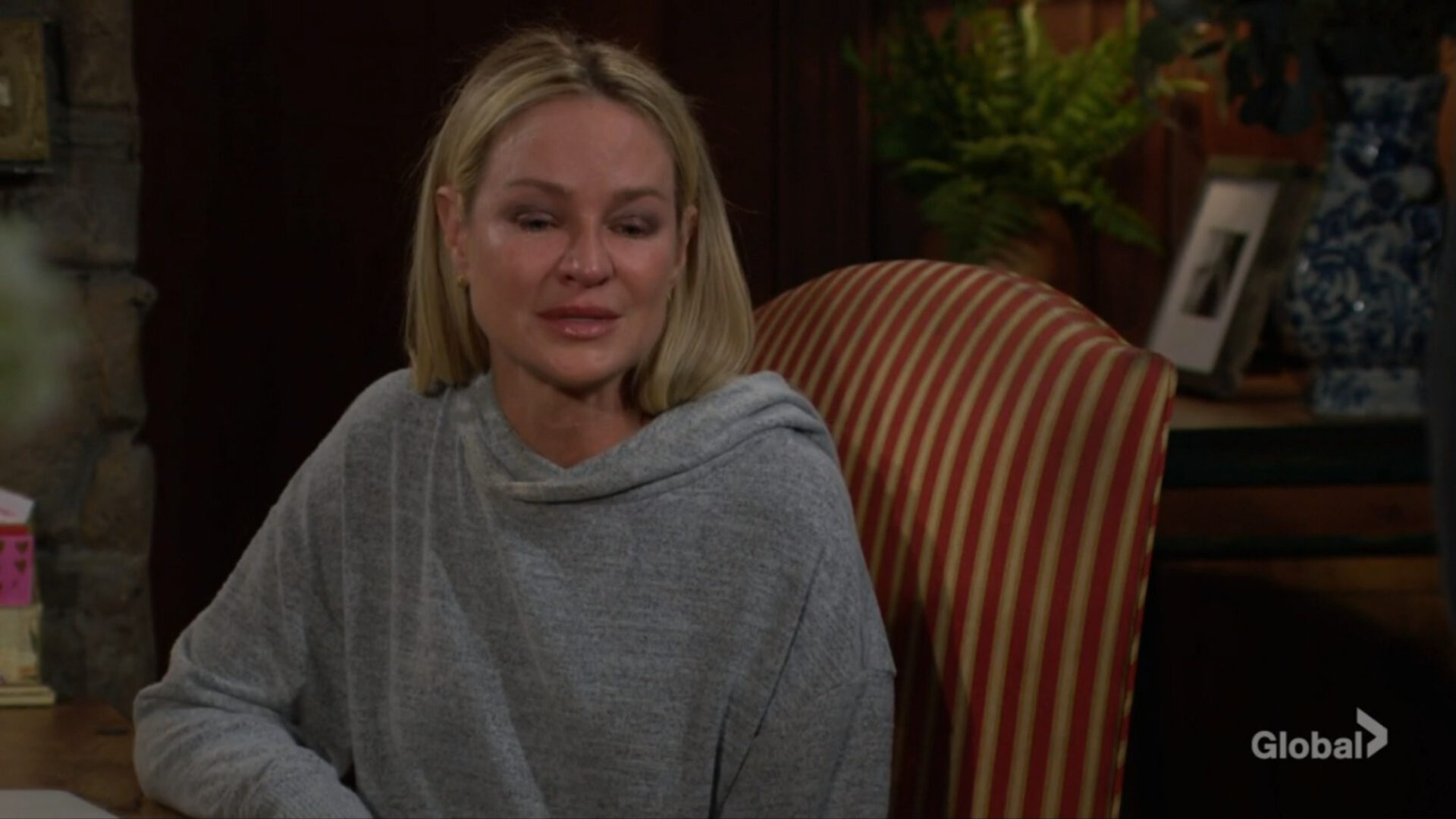 sharon cries saintly rey young and restless