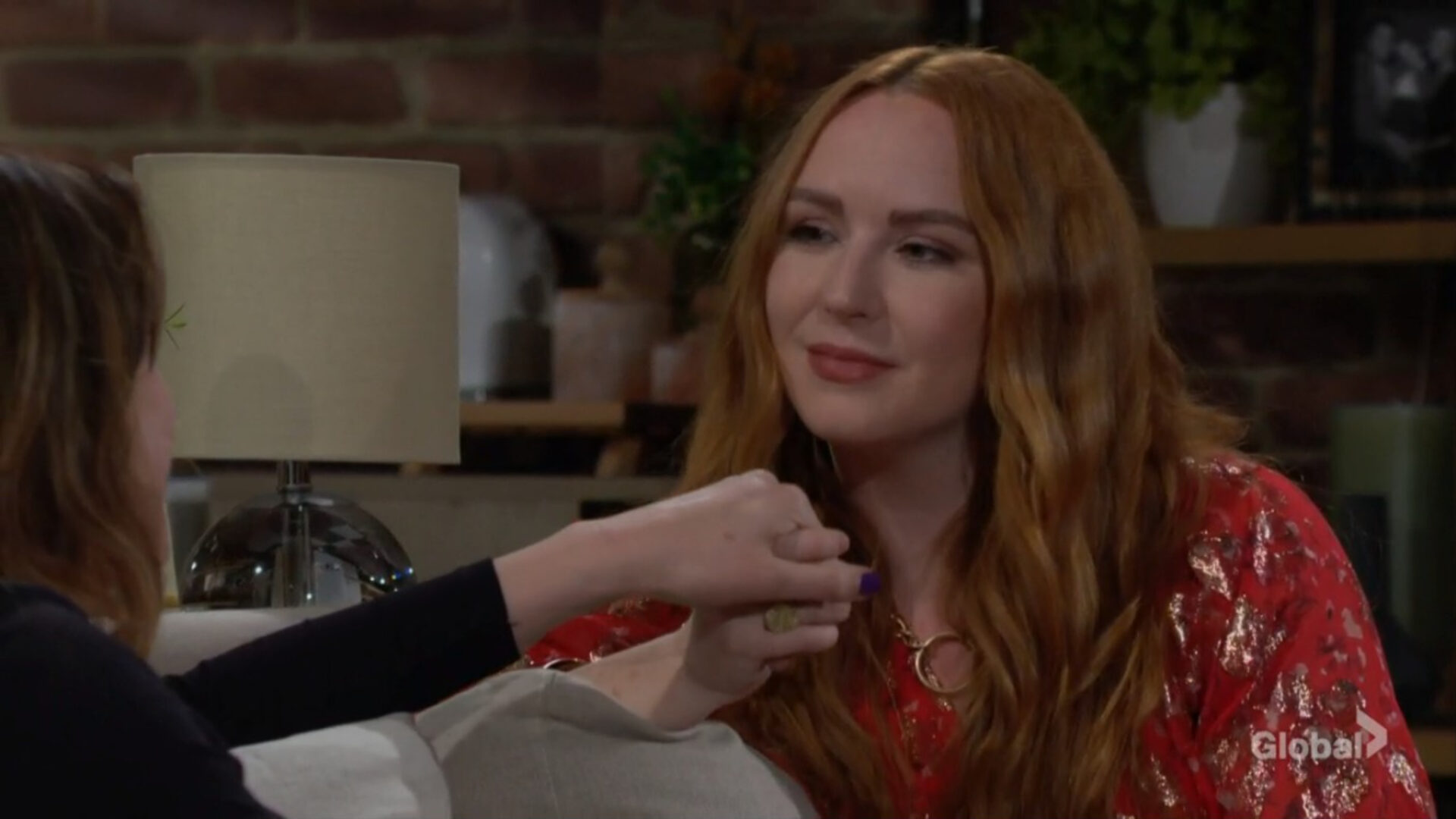 mariah holds tessa hand young restless