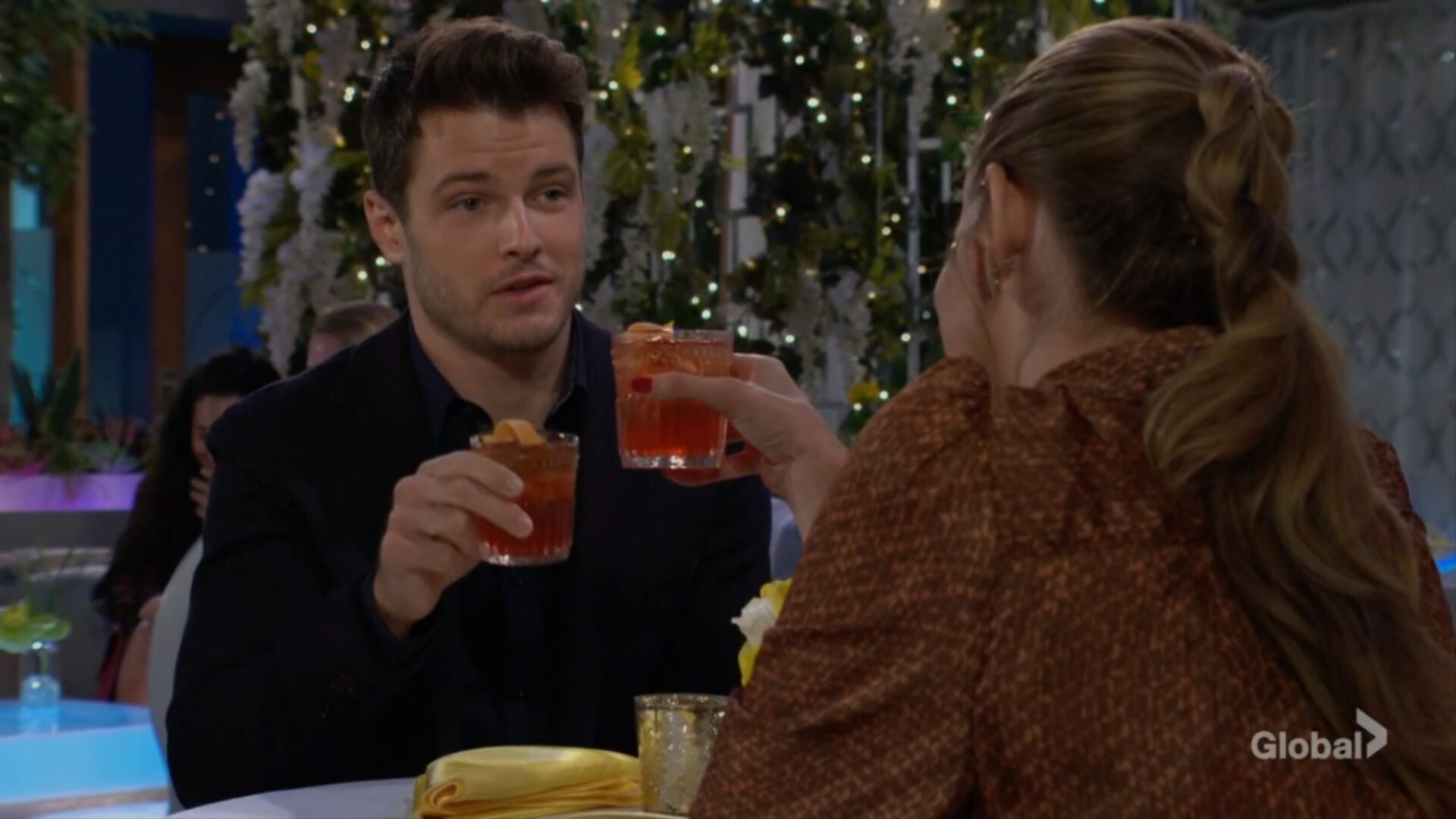 kyle and summer date drinks young restless