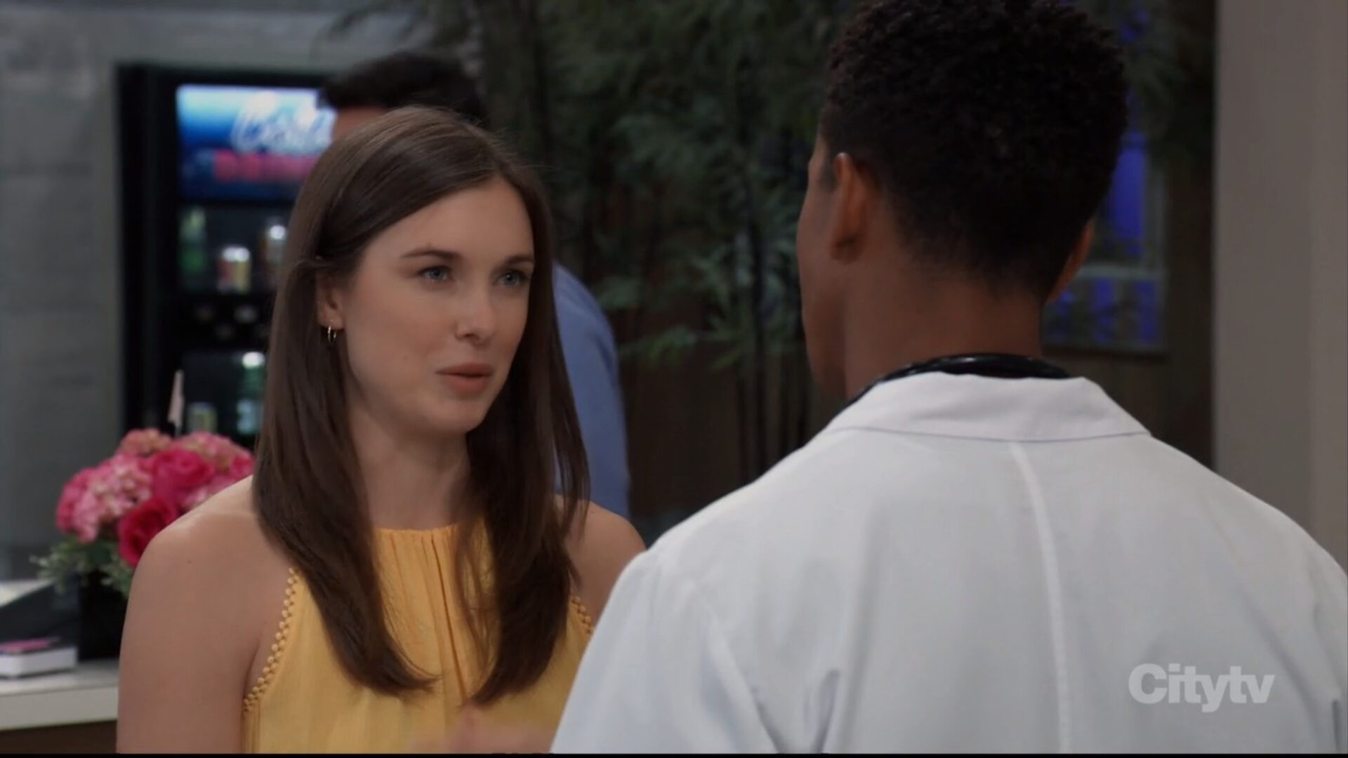 willow sees tj on picnic day gh