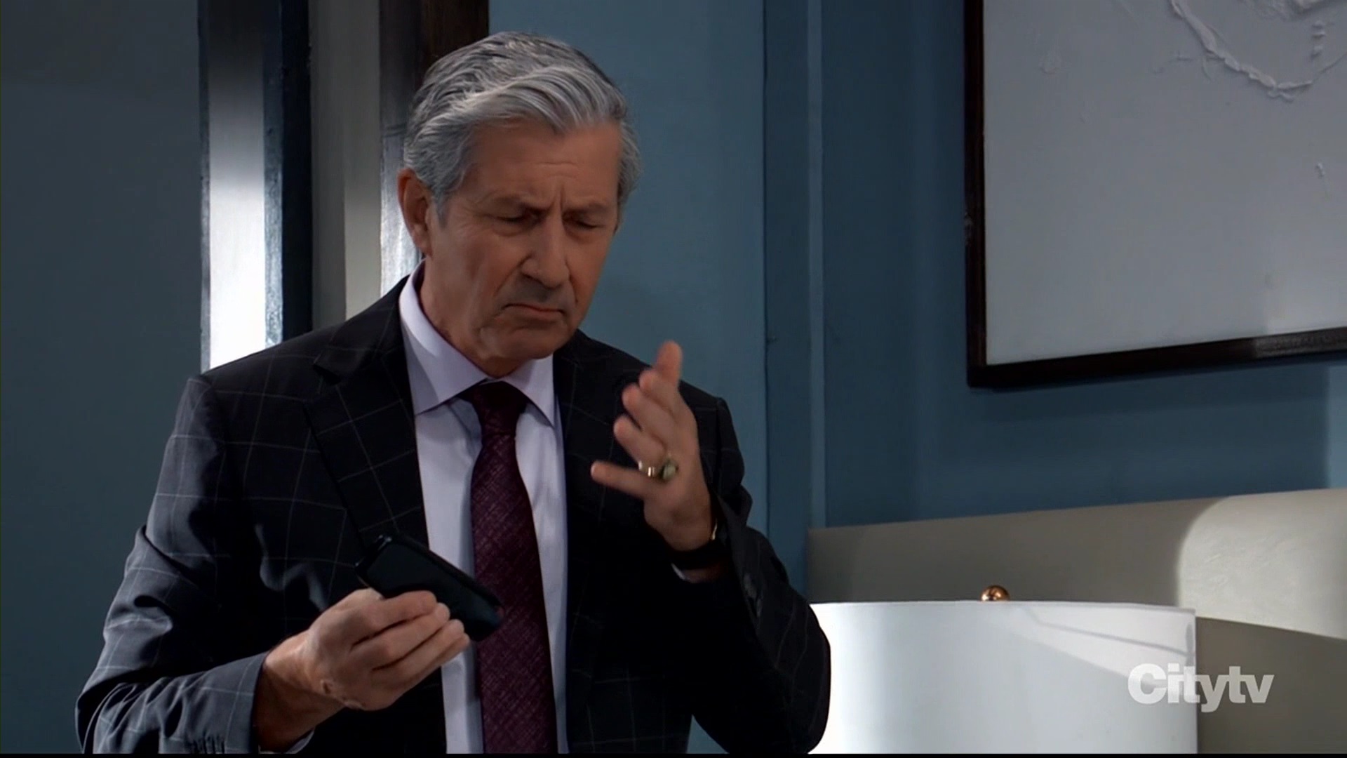 vic realizes lucy duped him GH