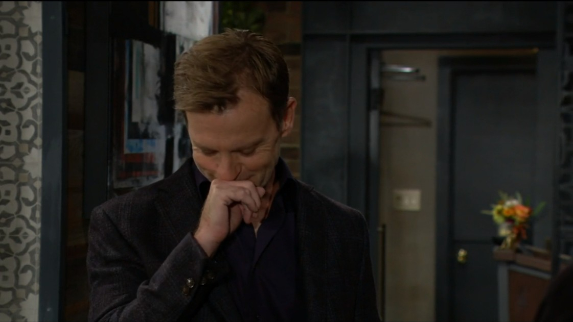 tucker laughs at ash young and restless recaps soapsspoilers