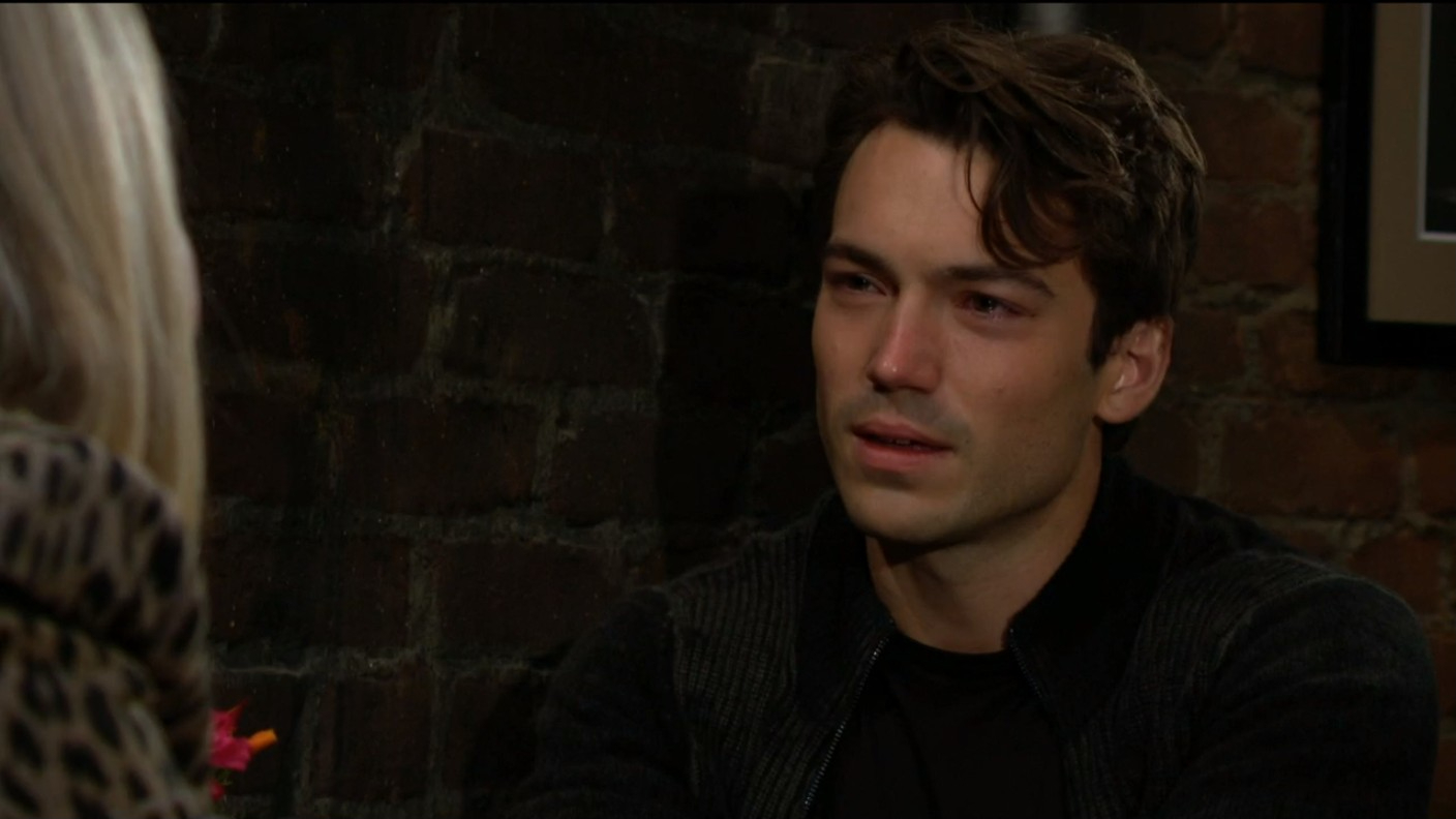 noah teary over miscarriage young and restless soapbox opinion soapsspoilers