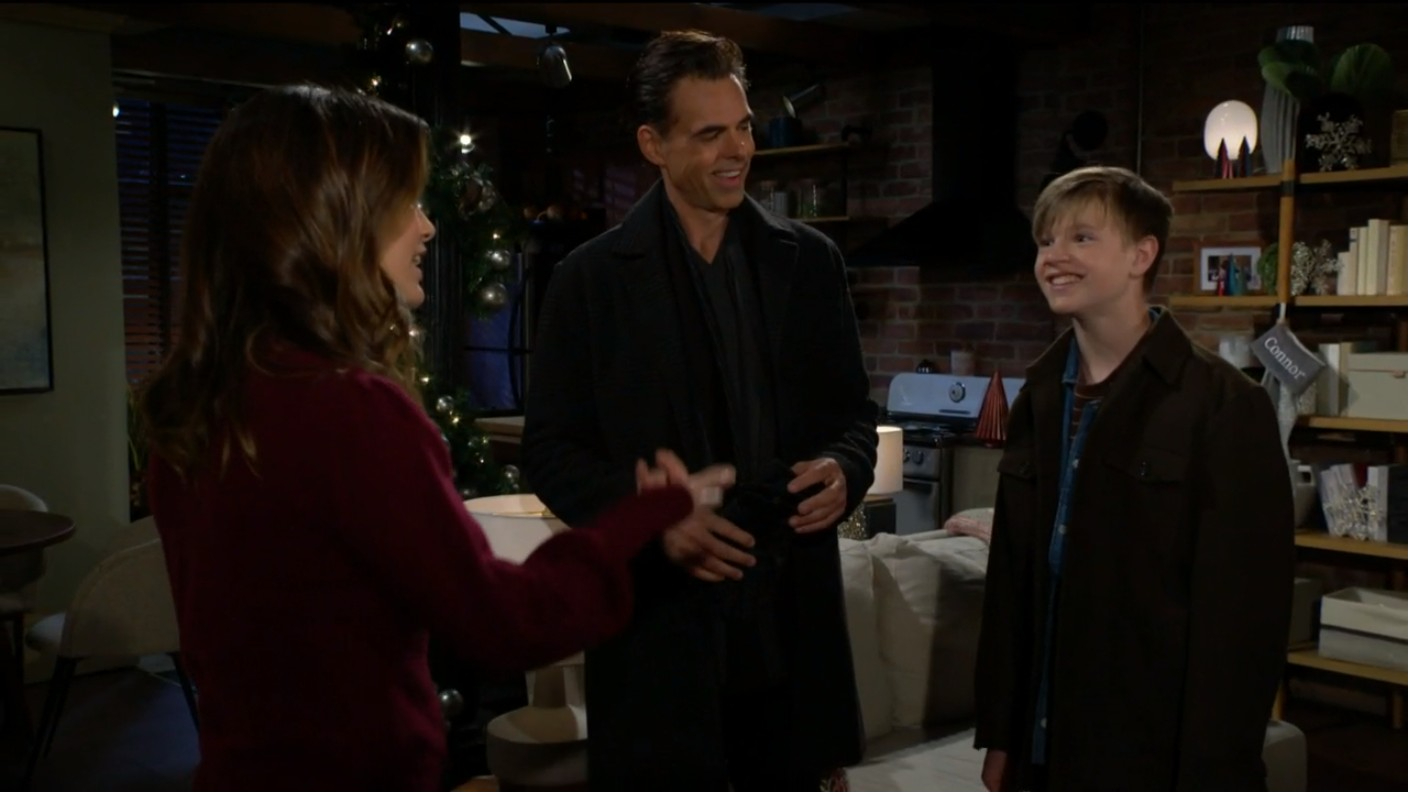 johnny happy to give chelsea a gift Christmas Y&R recaps SoapsSpoilers