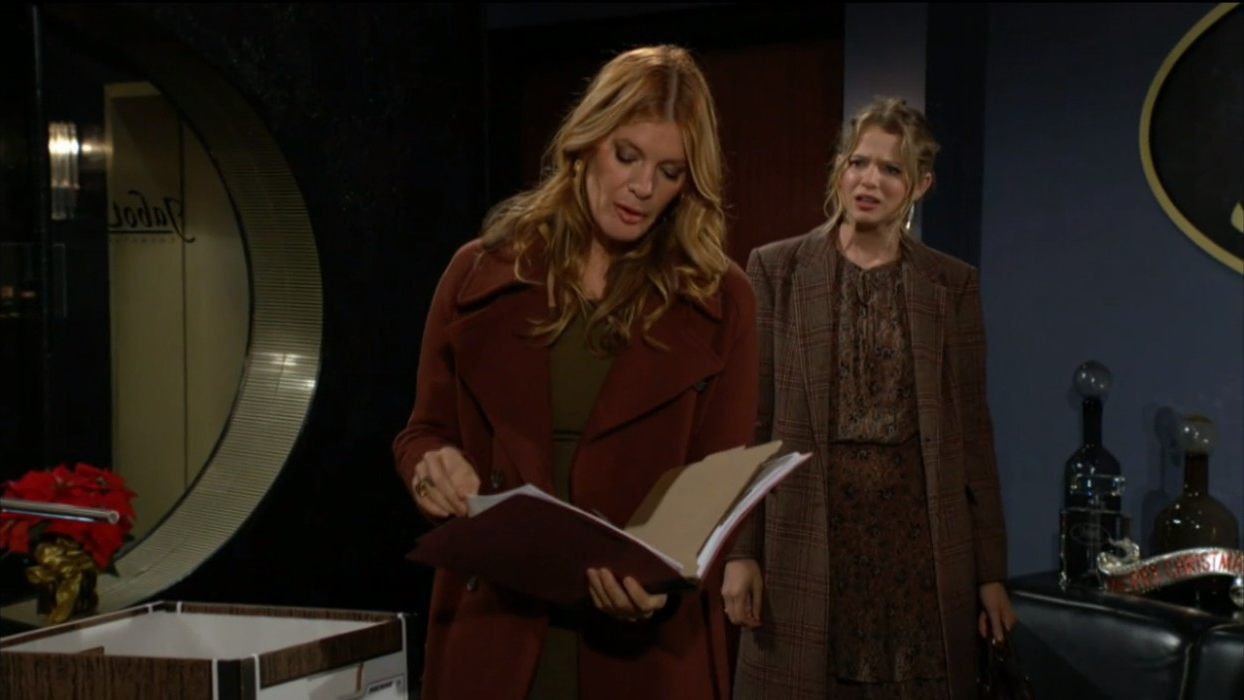 phylis summer office Y&R recaps SoapsSpoilers