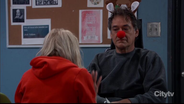 Ryan dresssed up as a reindeer with heather GH recaps SoapsSpoilers