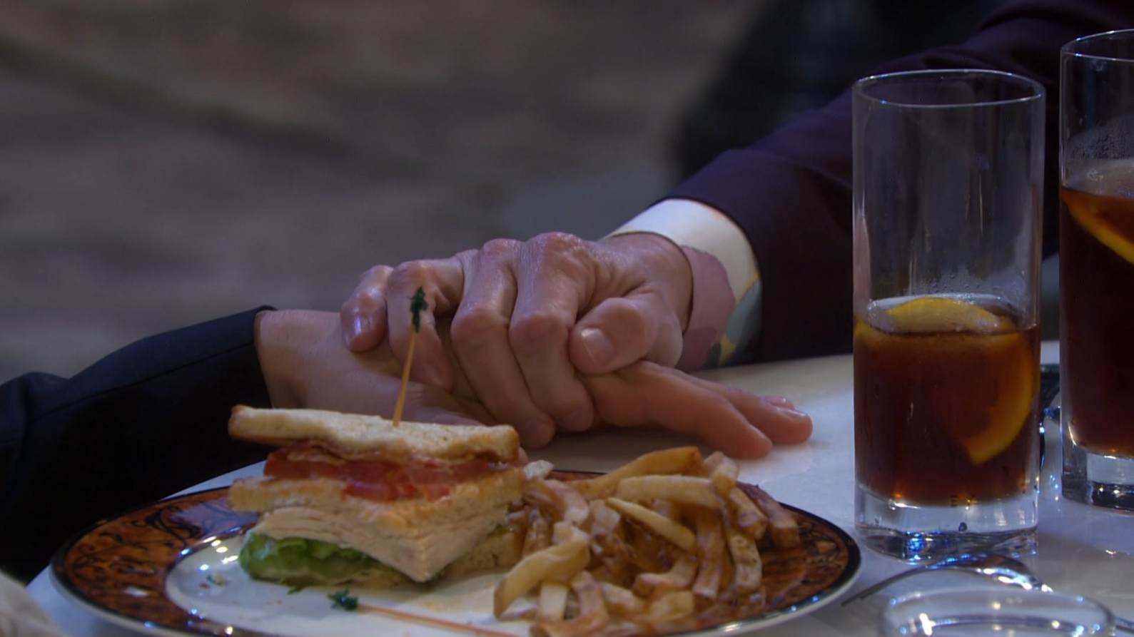 leo holds sonny hand Days of our Lives recaps SoapsSpoilers
