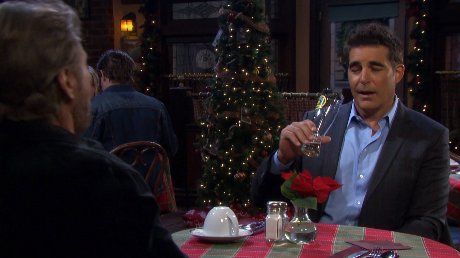 rafe and steve drink at the pub DAYS 