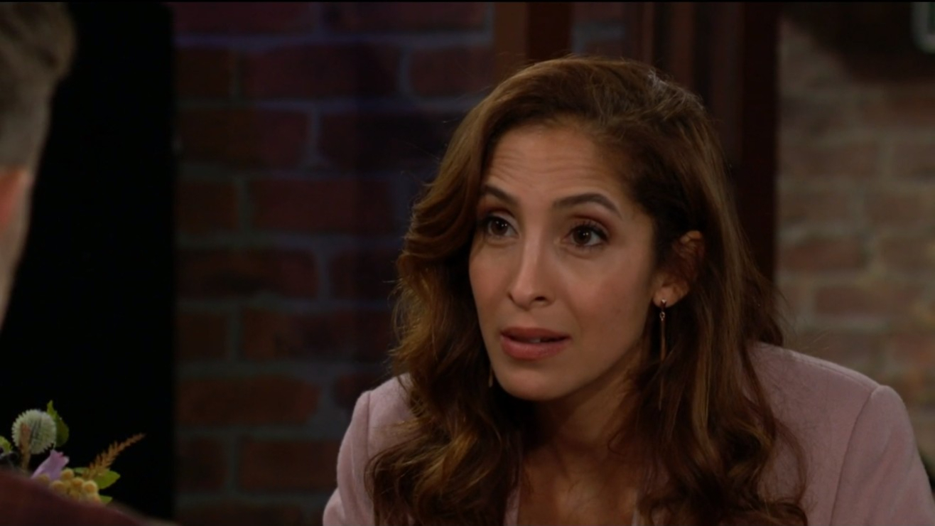 lily talks to daniel about his contract Y&R early recaps