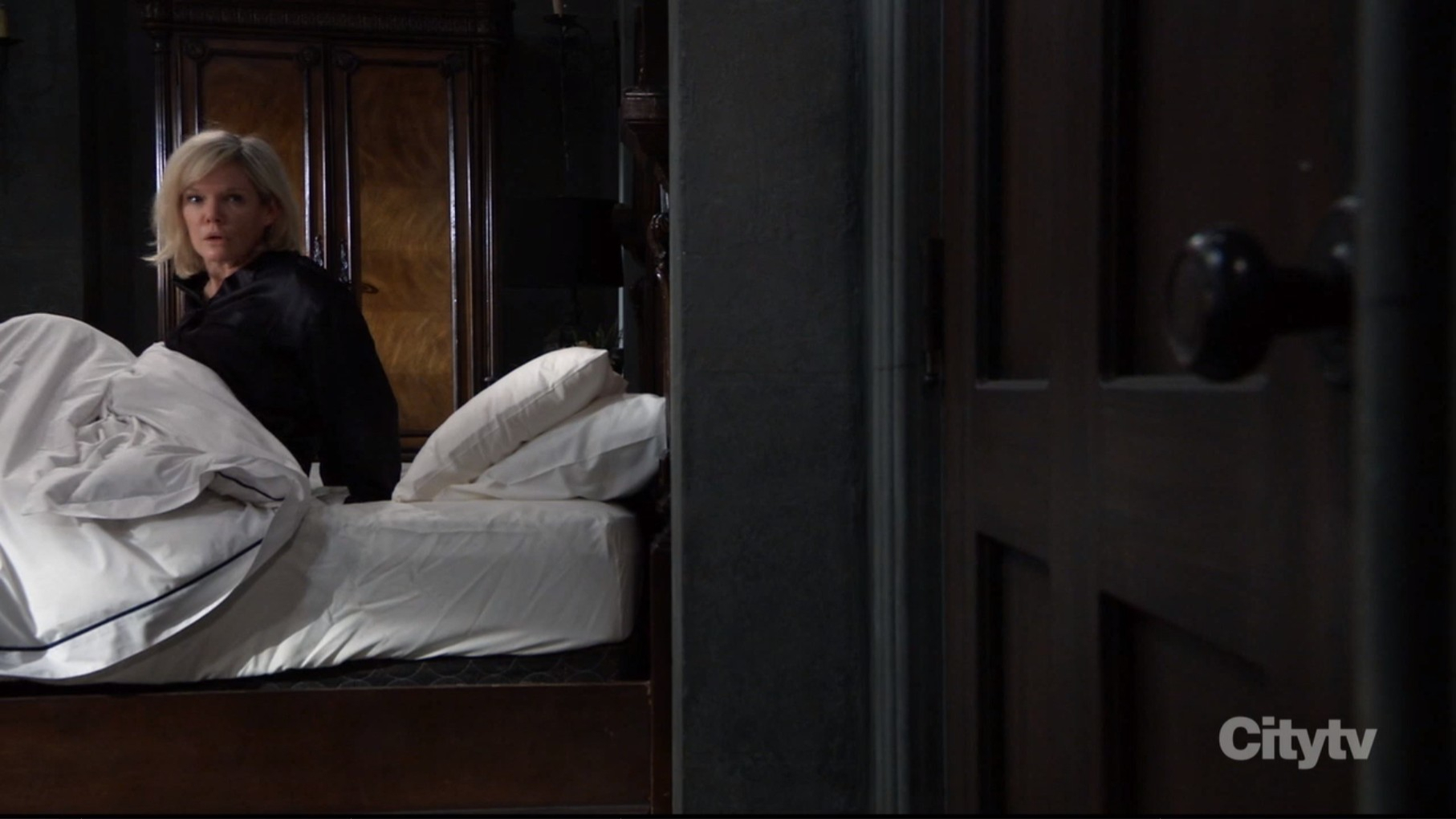 ava wakes up with a start GH recaps todaySoapsSpoilers