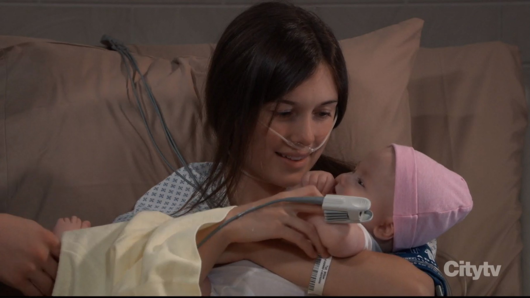 willow and baby GH recaps todaySoapsSpoilers