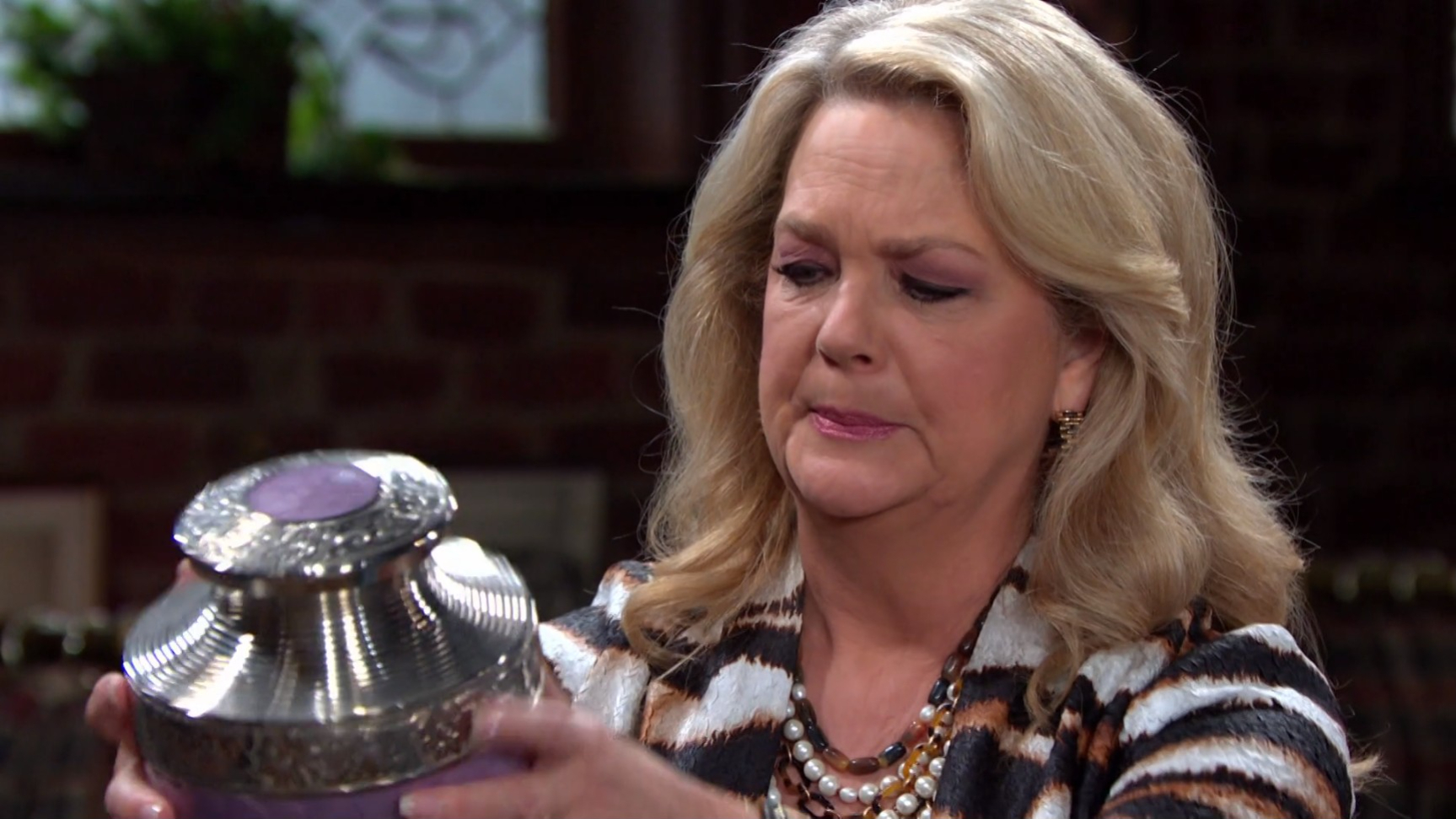 anna and kate's urn days of our lives recaps soaps spoilers