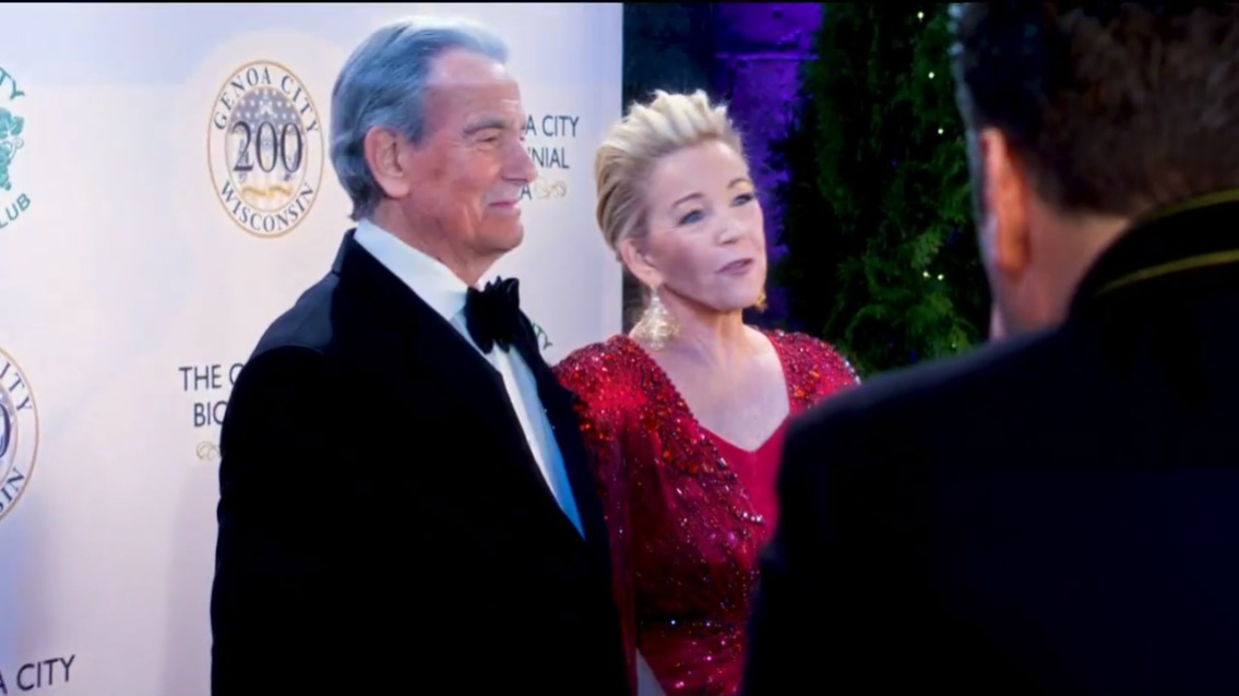 nikki and victor on red carpet at gala Y&R recaps