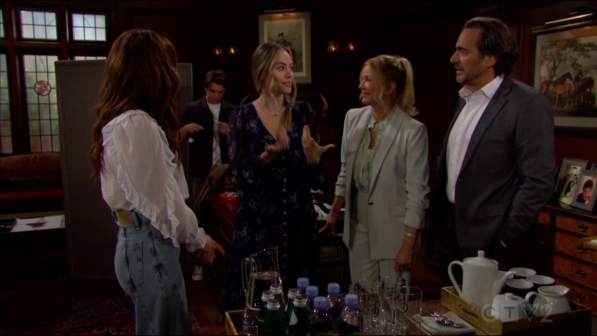 brooke and taylor talk to hope and ridge about rj returning.