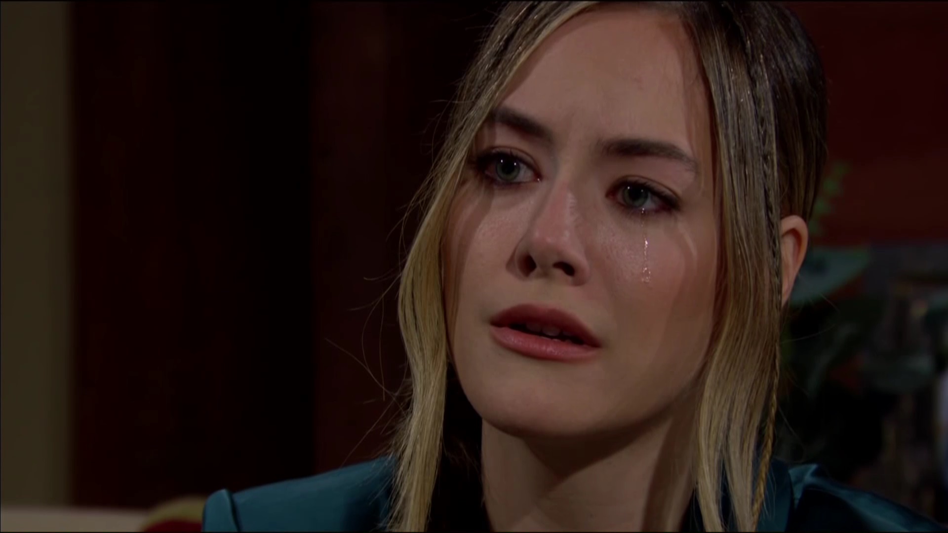 hope cries when liam tells her to stop working with thomas