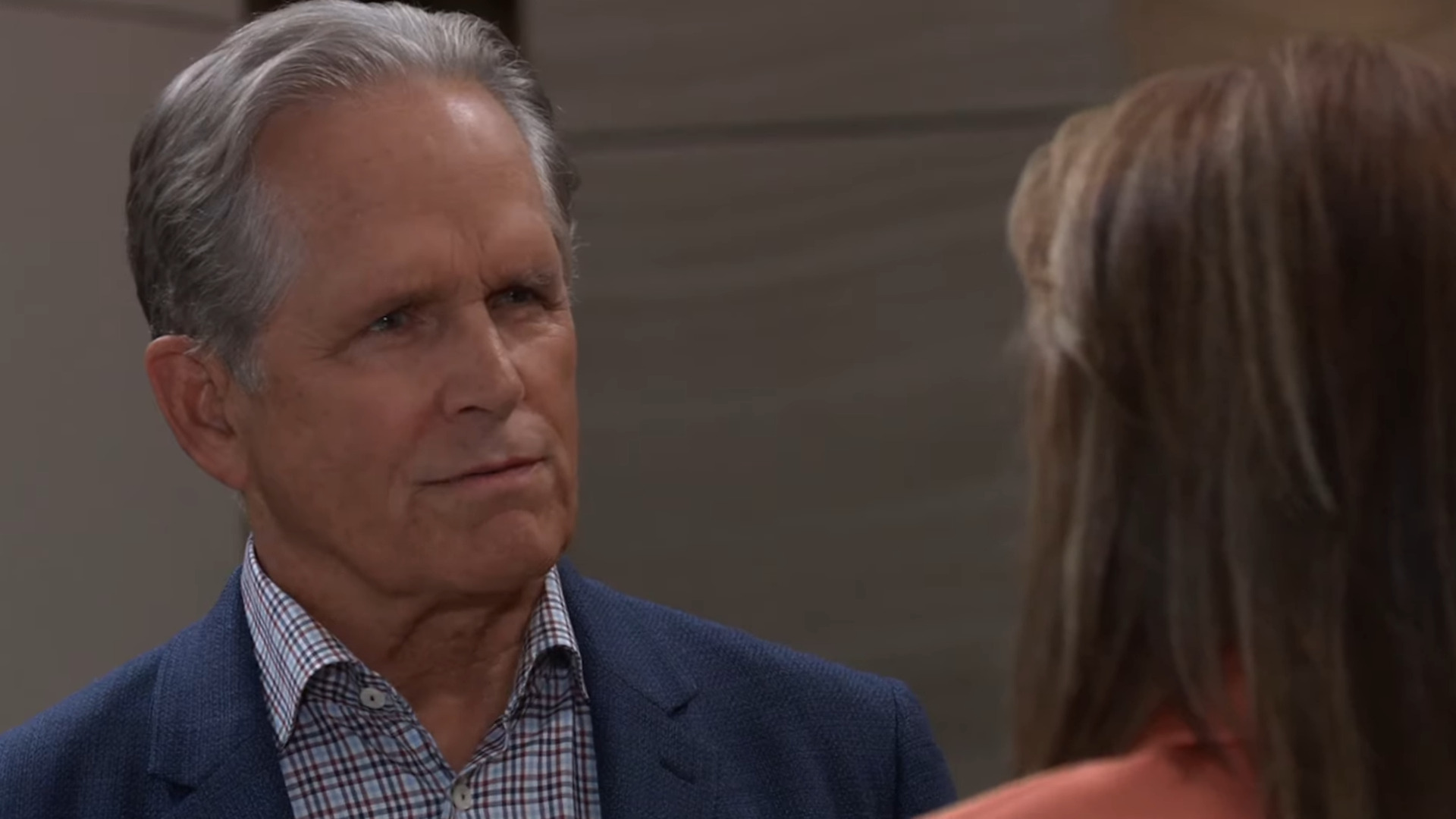 gregory asks alexis what sonny wants