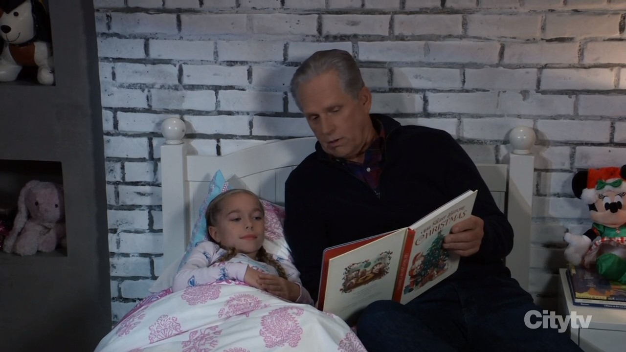 gregory reads to violet