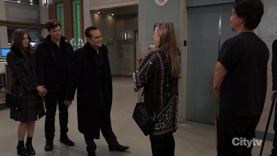 sonny family and laura at gh